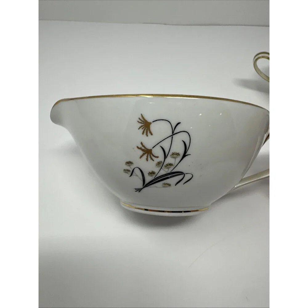 Vintage/Discontinued Noritake Diana 5522 Creamer and Sugar Bowl w/ lid gold rim